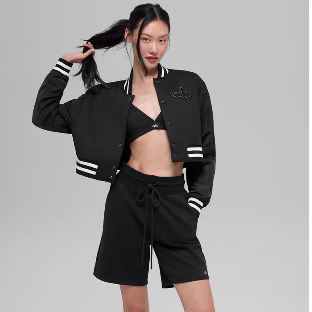 ALO Yoga Women's Athletic High Waist Easy Sweat Shorts Black Small - Picture 3 of 8